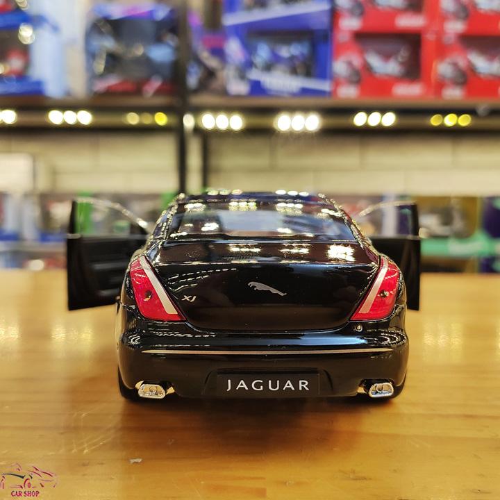 Xe mô hình Welly Jaguar XJ 2010 1/24