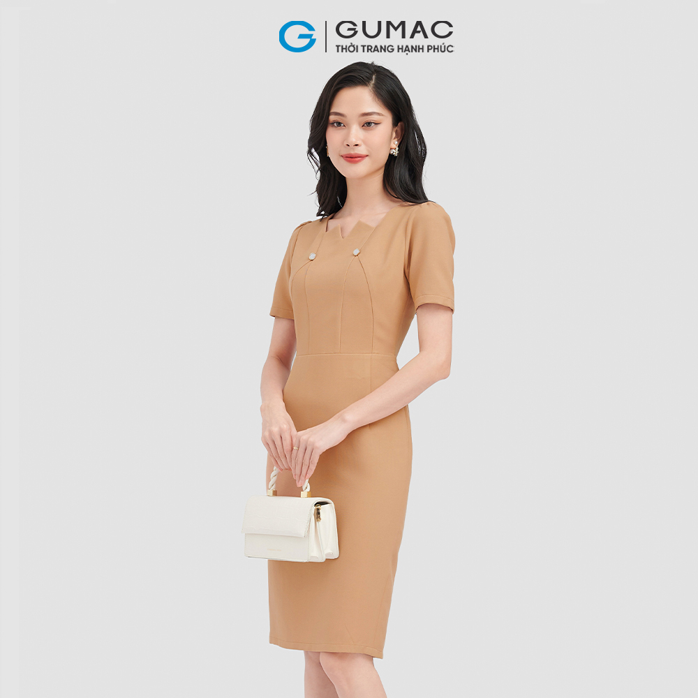 Đầm ôm GUMAC, đầm rã cổ đính nút DC09063