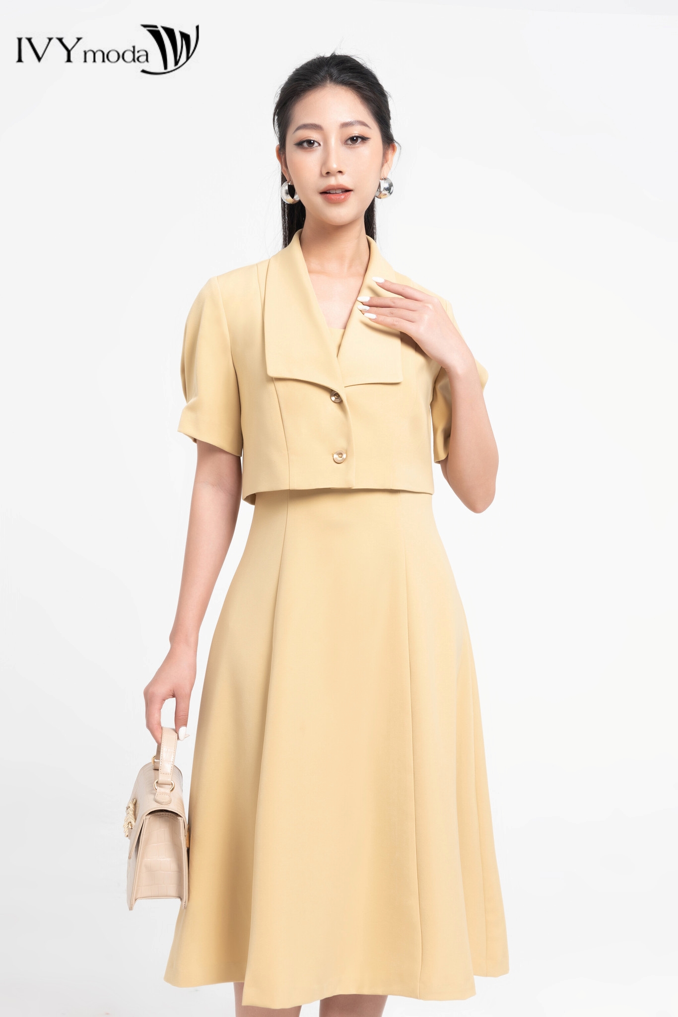 Áo vest cách điệu tay bồng ivy moda ms 67m8263