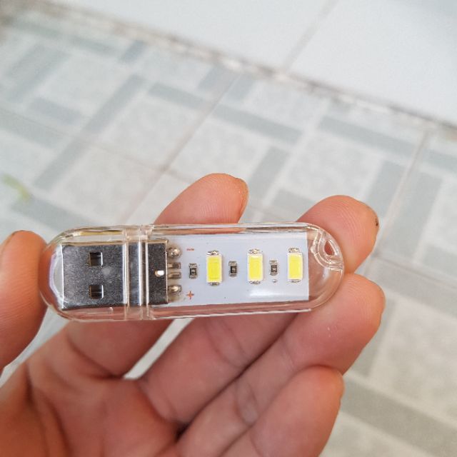 Đèn led cắm cổng USB 3 bóng mini - Ánh sáng trắng