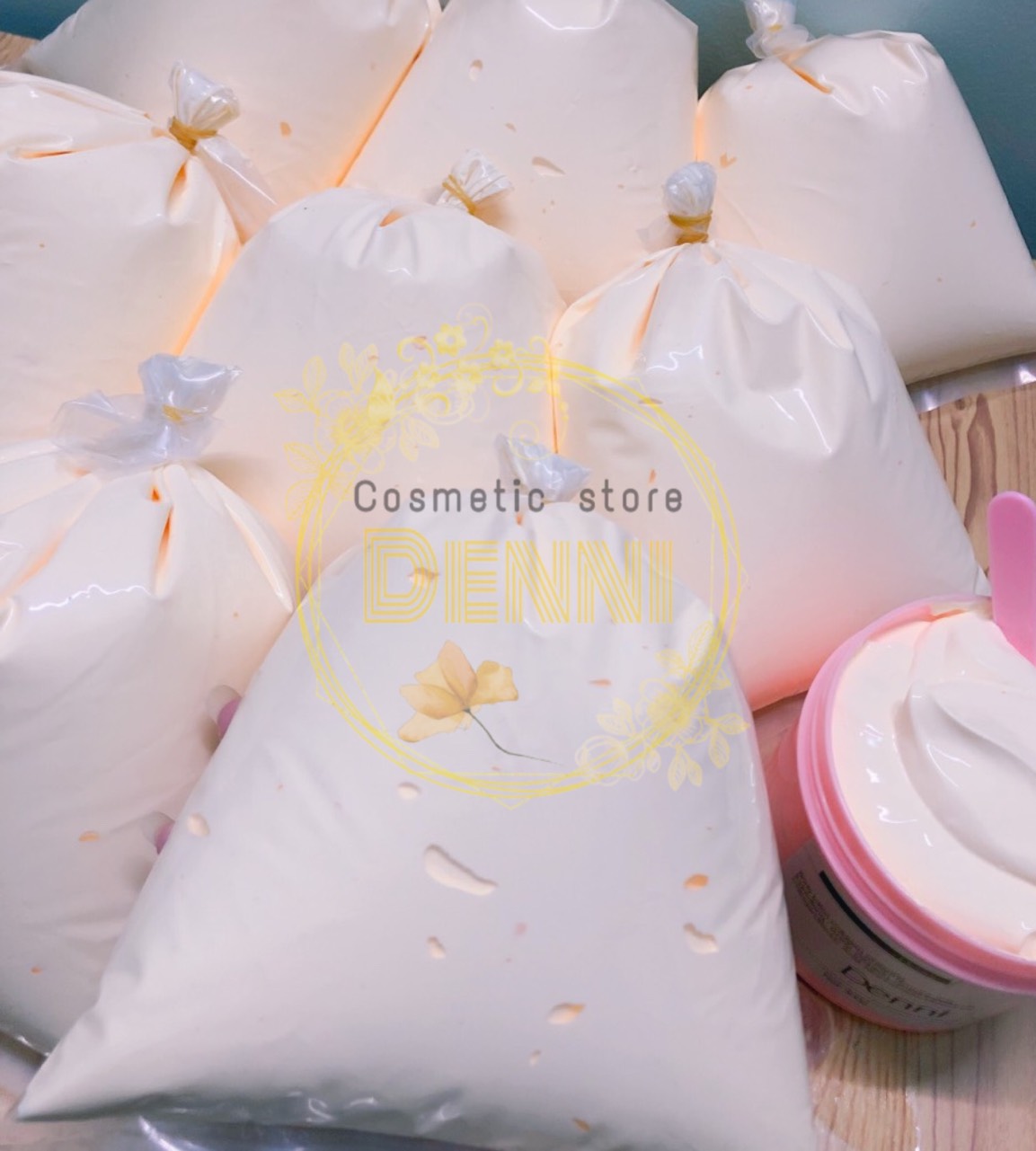 Lẻ bịch 1000gr kem body collagen trắng da