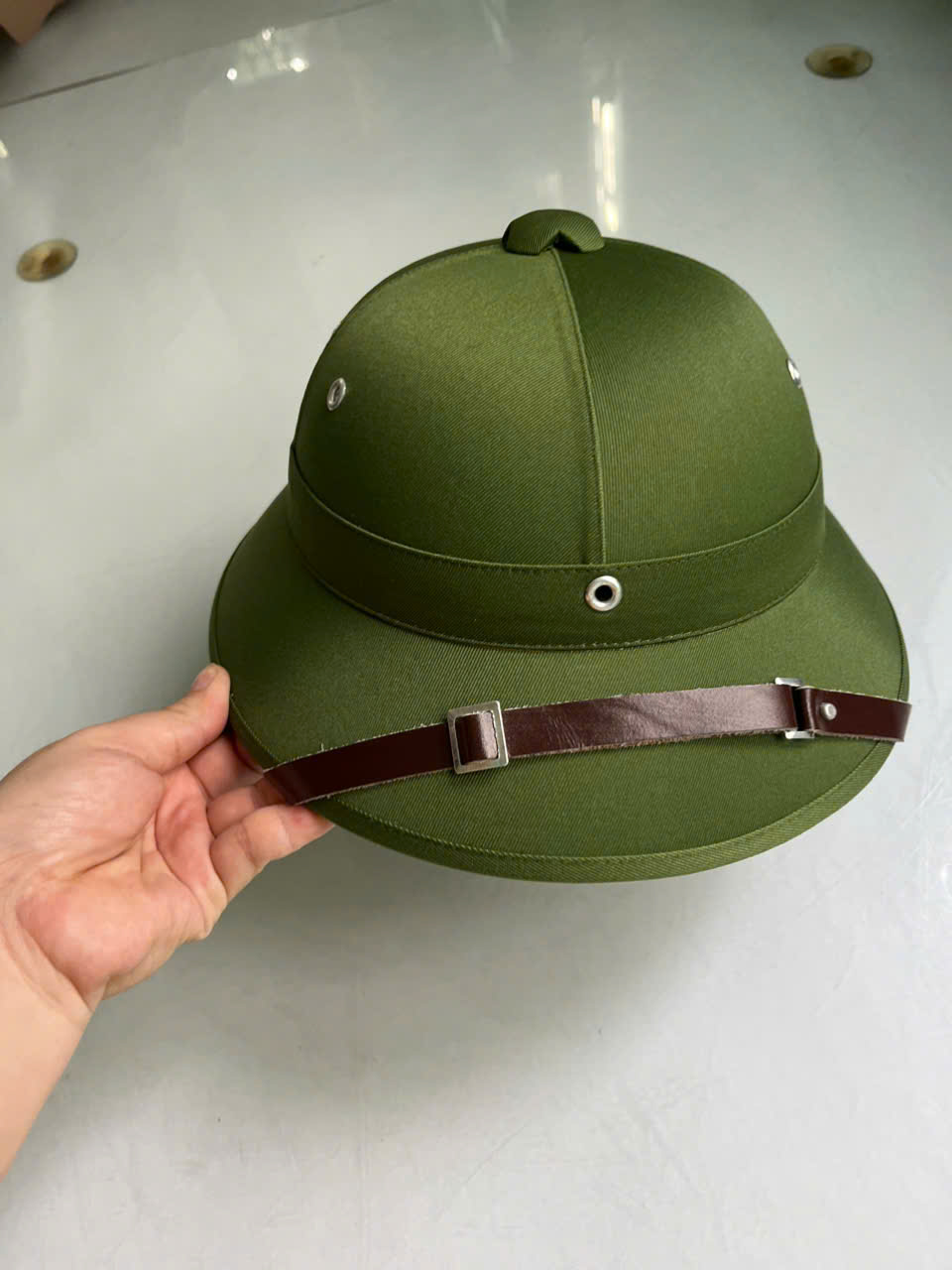 Bộ quần và áo bay tập quân sự