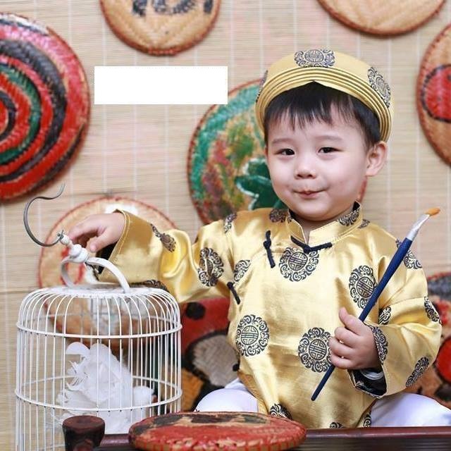 Áo Dài Vàng Đồng truyền thống Gấm Thái tuấn Bé Trai (Áo + quần + mấn, khăn xếp đội đầu)