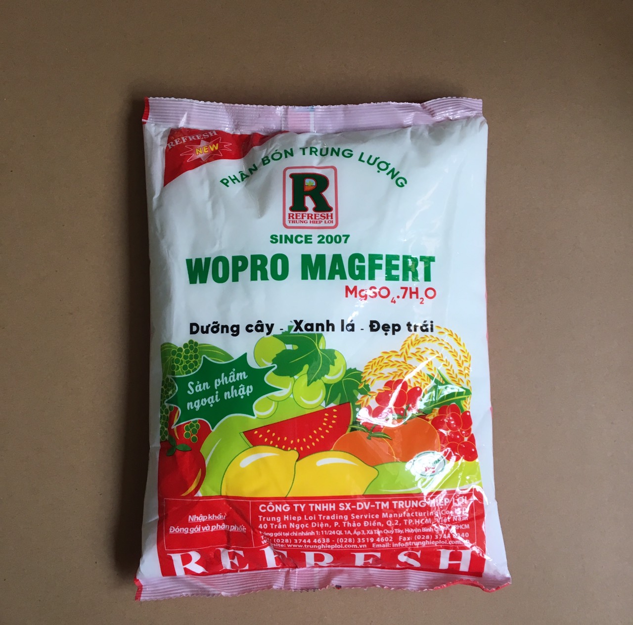 Phân bón trung lương Magie Sunphat , MgSO4.7H2O , gói 1 kg