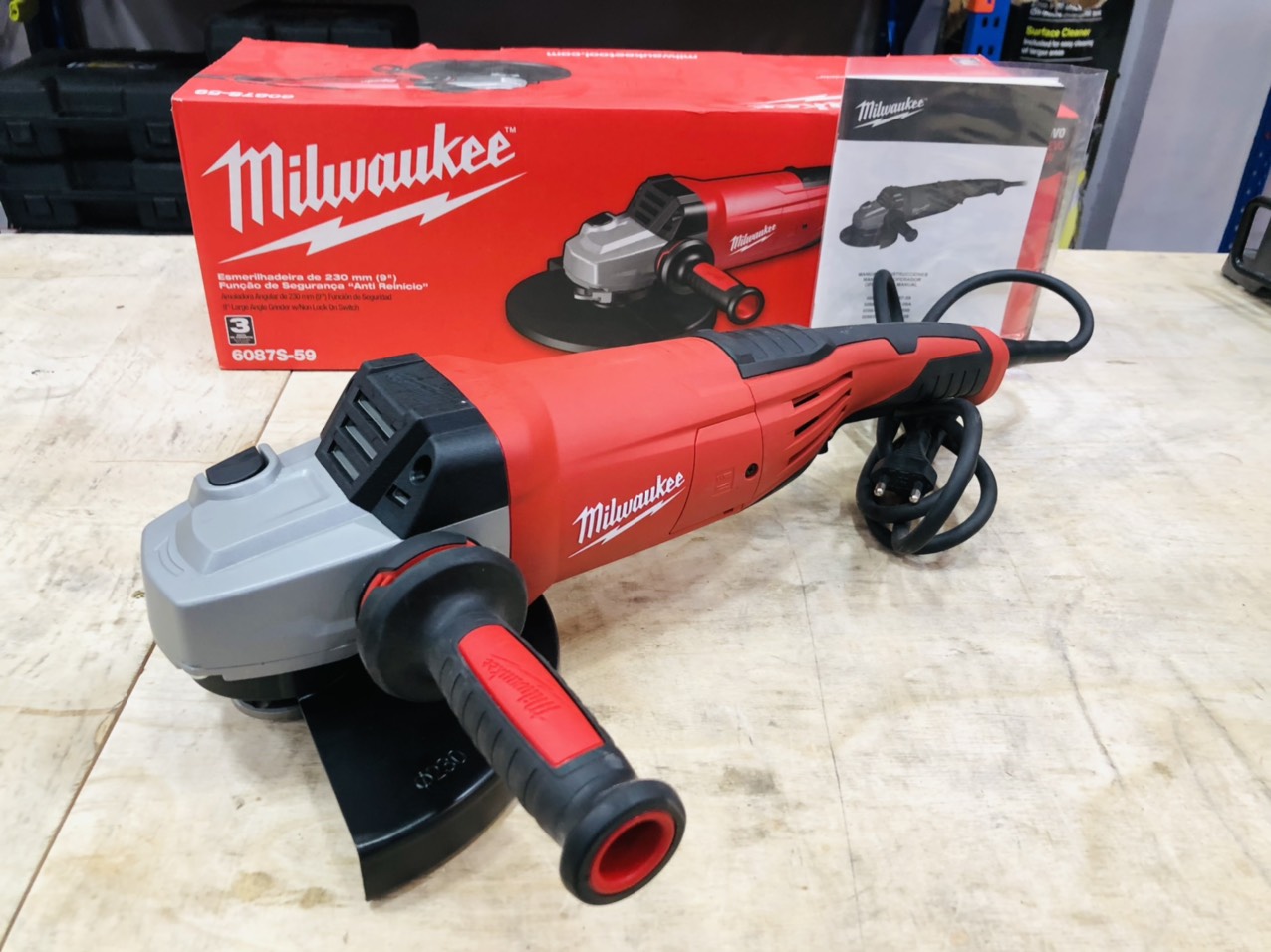 Mài góc 230mm Milwaukee 6087S-59