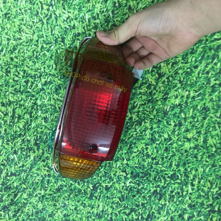 Củ đèn hậu  gắn xe DREAM LÙN - DREAM 3