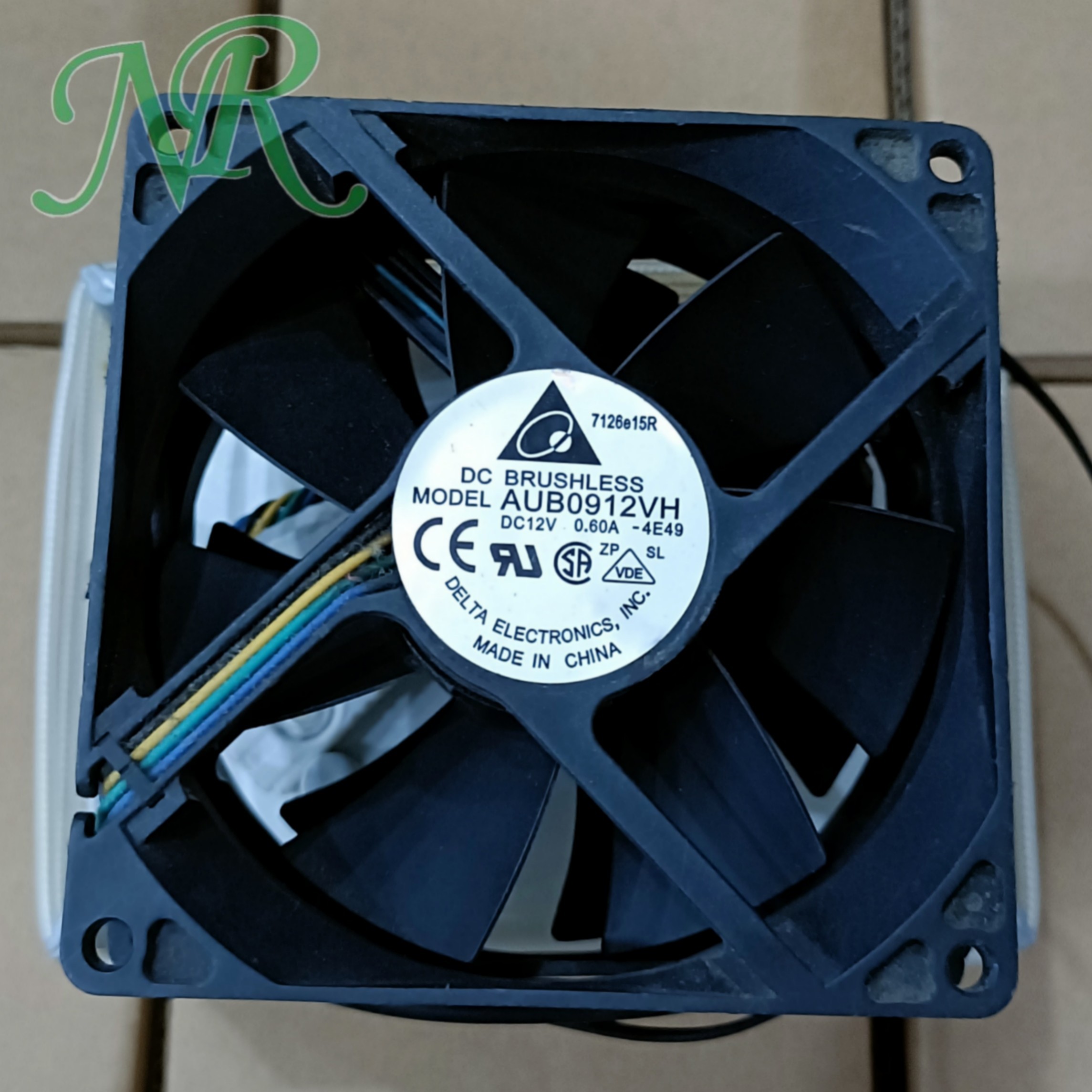 Máy ấp trứng TS 60W
