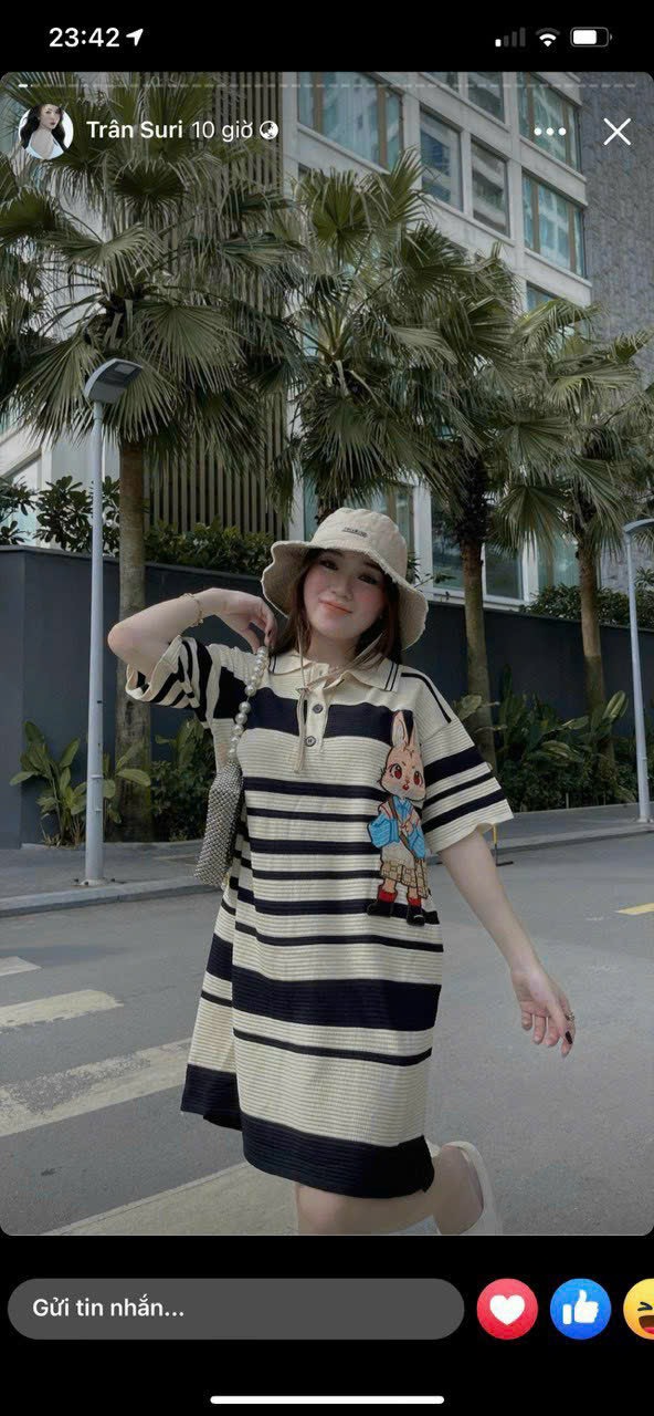 Đầm len sọc ngang form rộng hình thỏ