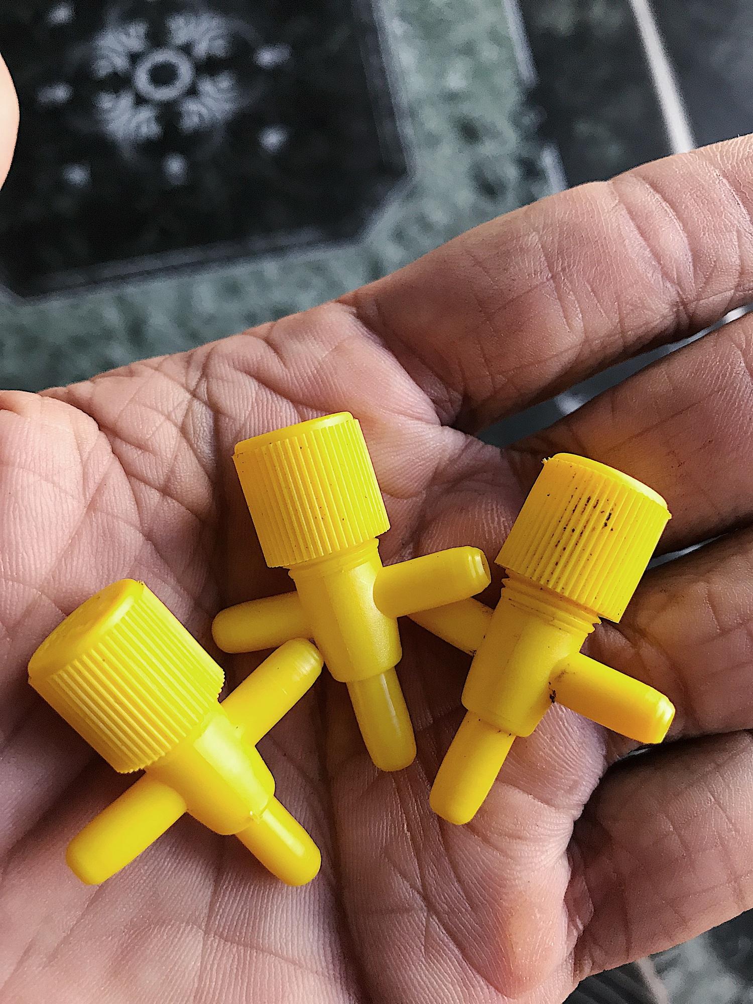 CỤC CHIA 2 CÓ VAN OXY HỒ CÁ NON BỘ (1 cái)
