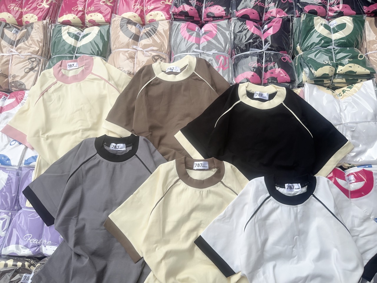 Áo thun nữ dáng ôm nhẹ babytee một sọc trước ( mã một sọc viền 787 )