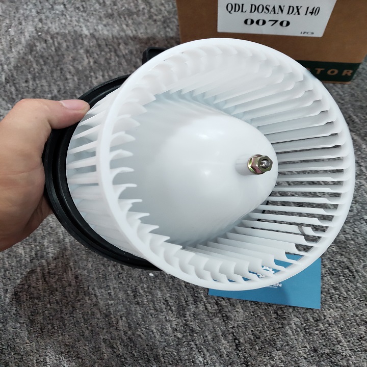 quạt dàn lạnh máy xúc dosan 140