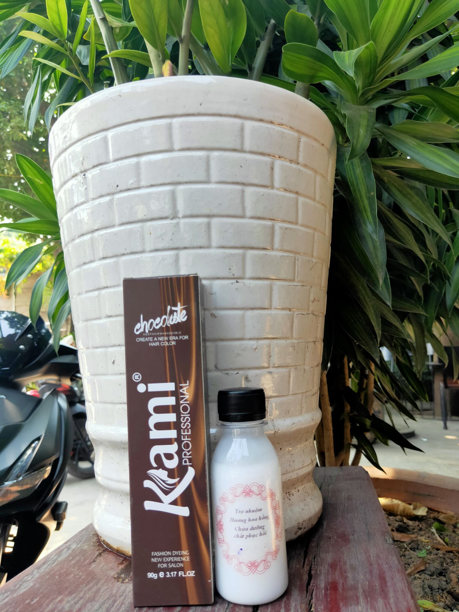 Thuốc nhuộm tóc màu Nâu Trà (kèm oxi và găng tay)