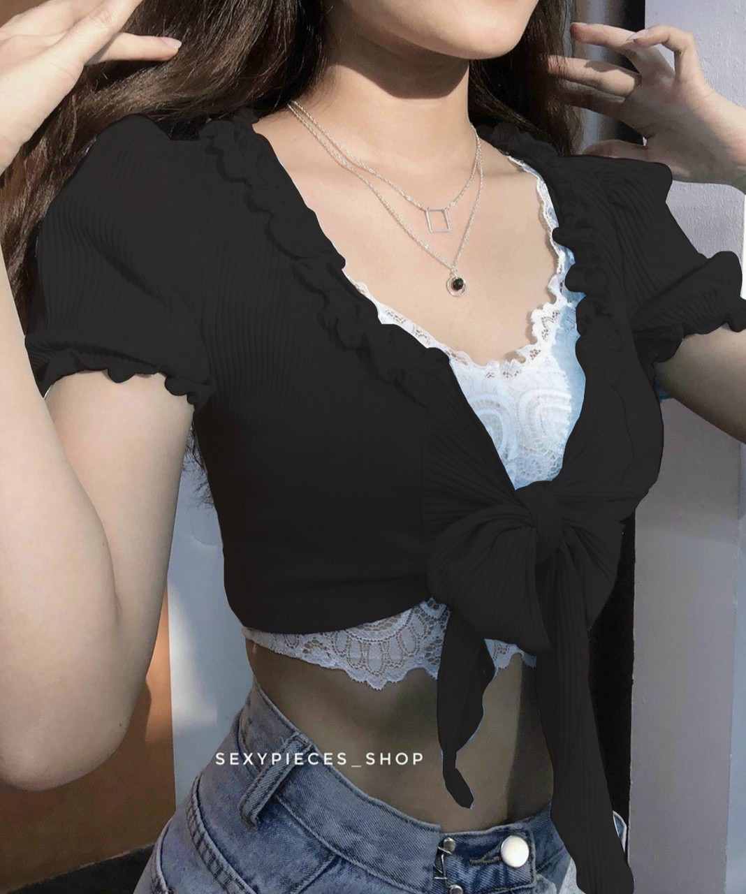 Áo buộc nơ ngực viền bèo