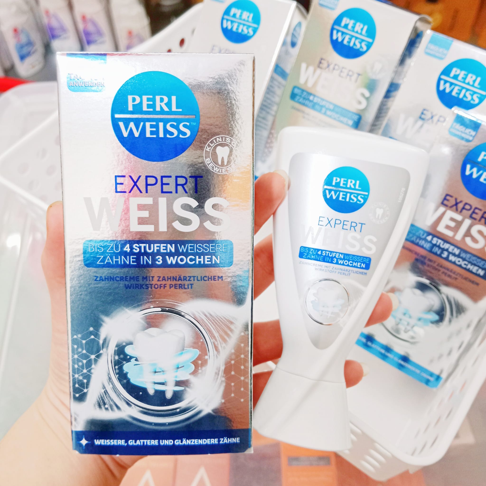 Kem Đánh Siêu Trắng Răng Perl Weiss Expert Weiss 50ml