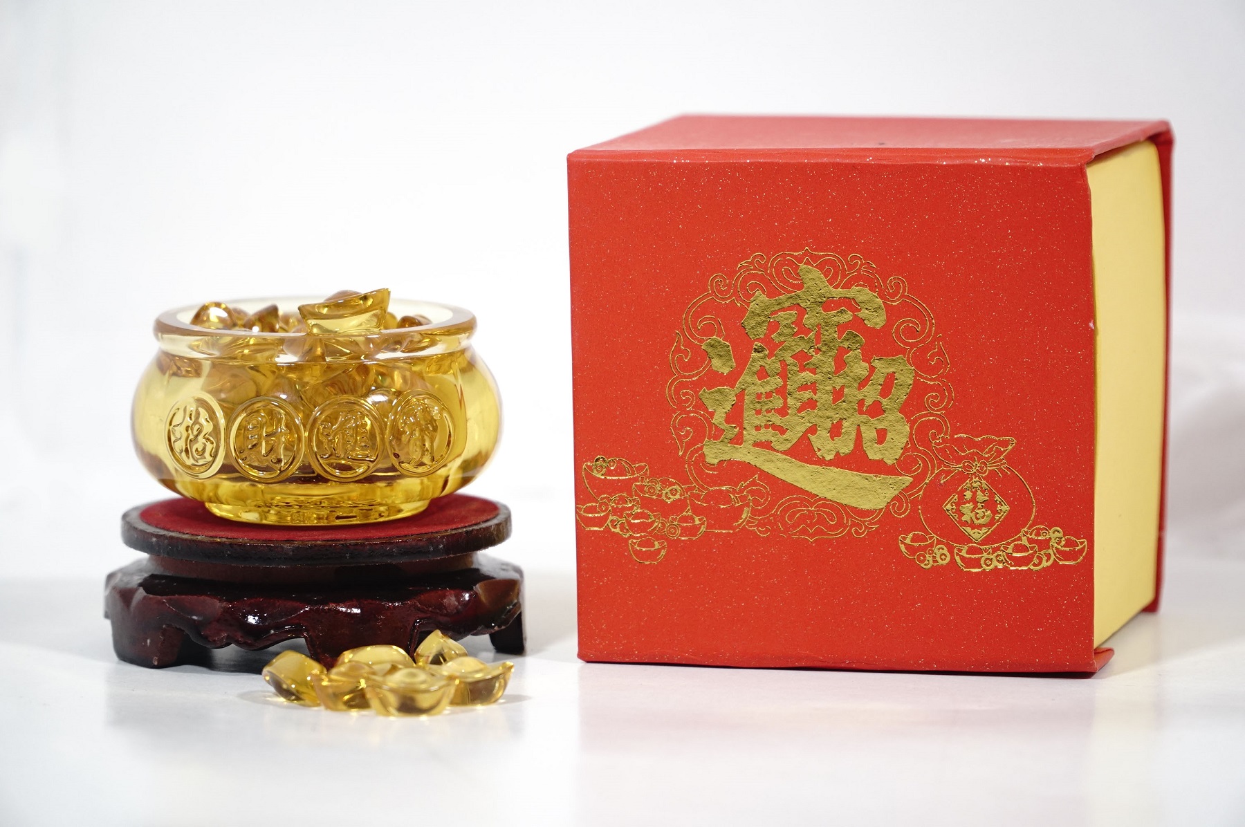 Tụ Bảo Bồn chiêu lộc tụ tài sinh vượng khí - Kèm hộp đôn gỗ và 40 thỏi vàng