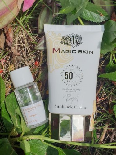 Kem chống nắng thảo dược Magic Skin Royal Sunblock Cream tặng nước hoa hồng - Kisoha COSMETIC
