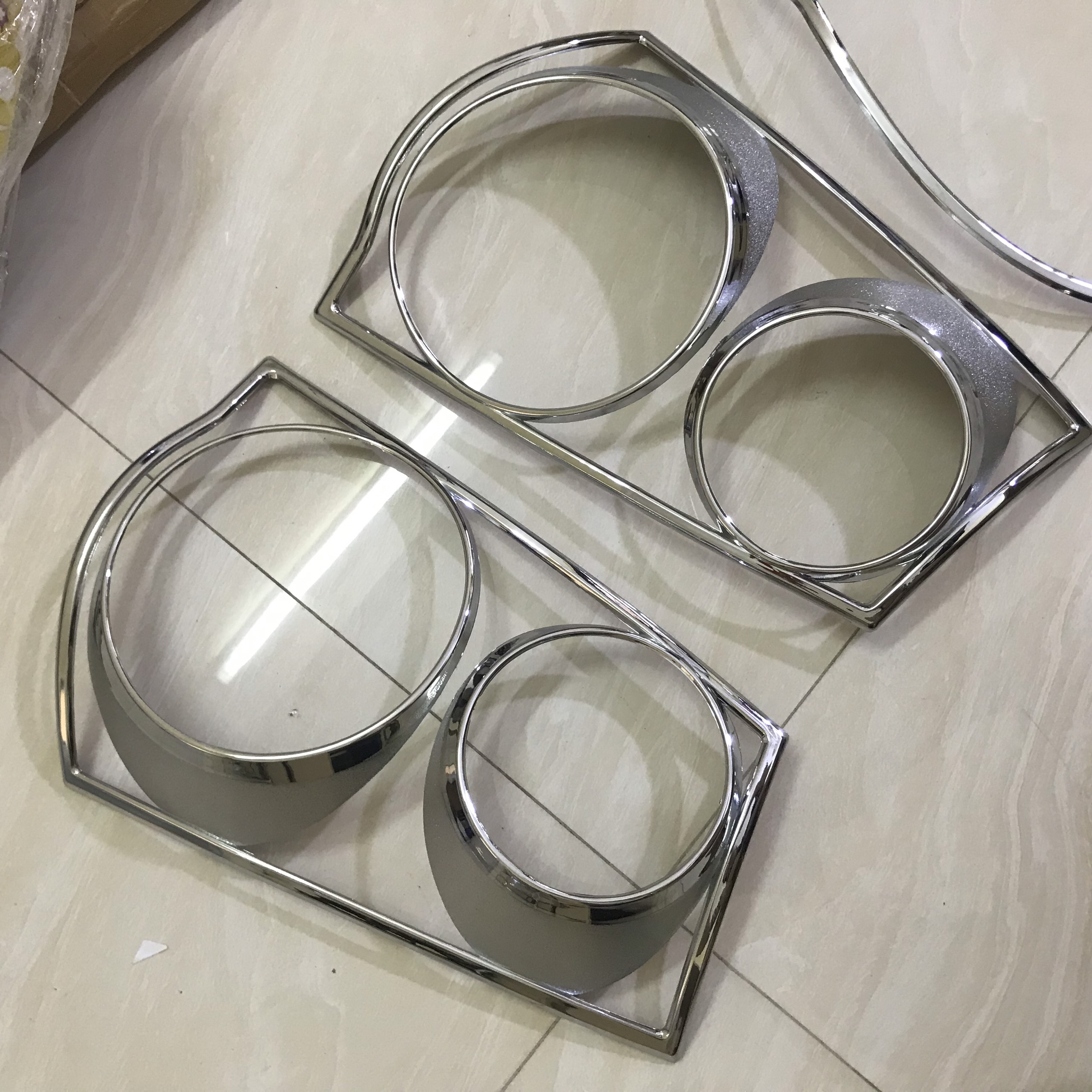 Ốp viền đèn hậu xe morning 2007-2010