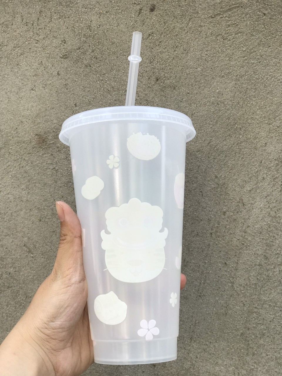 Ly đổi màu Phúc Long phiên bản Tết