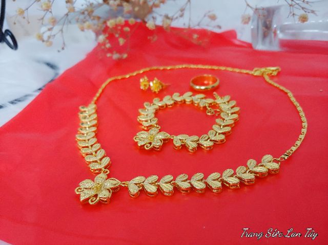 Bộ Tramg SứC CướI 1 Cây Mạ VàNg 9999