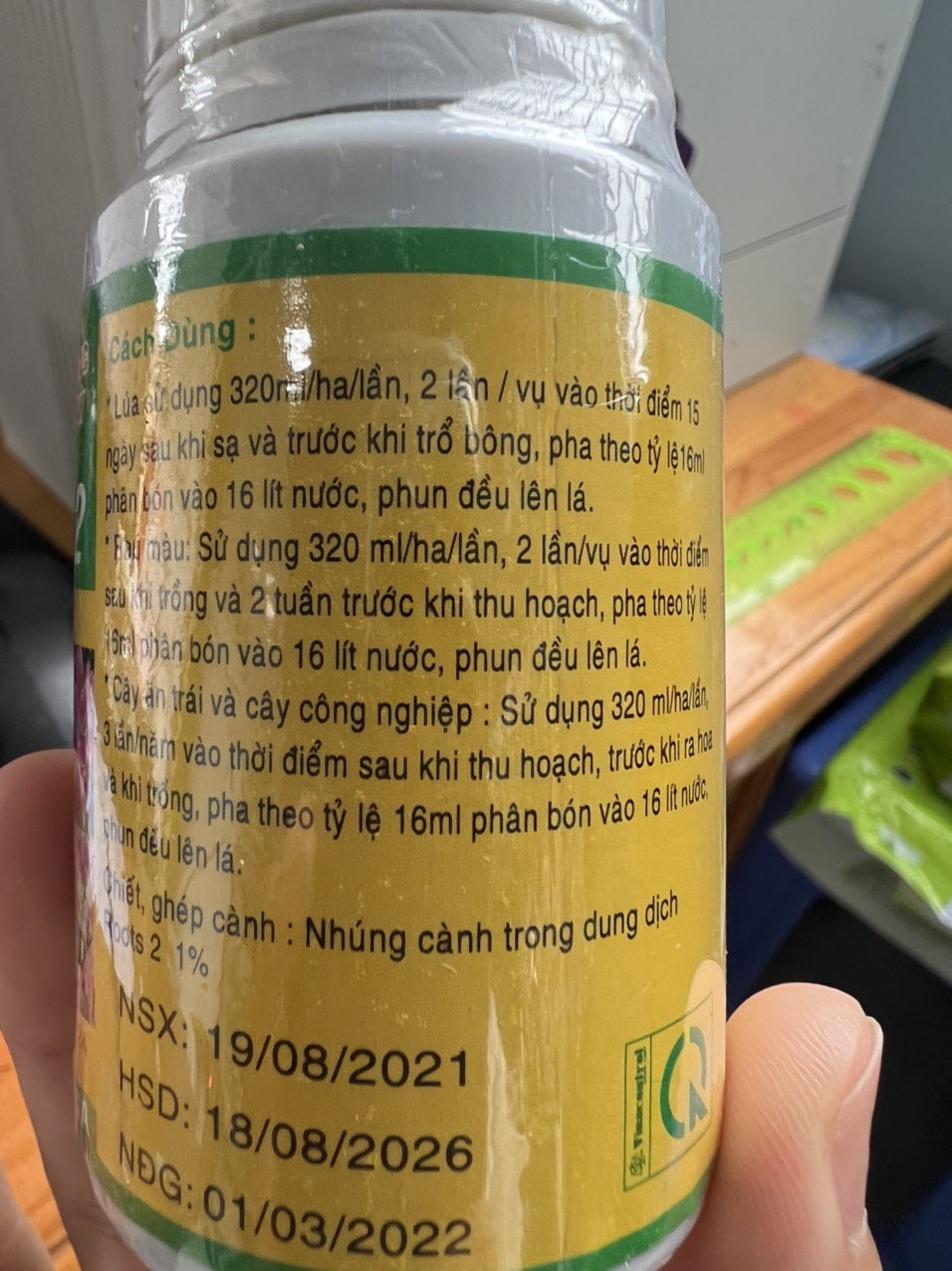 Phân bón lá hữu cơ sinh học ROOTS 2 USA 100ML