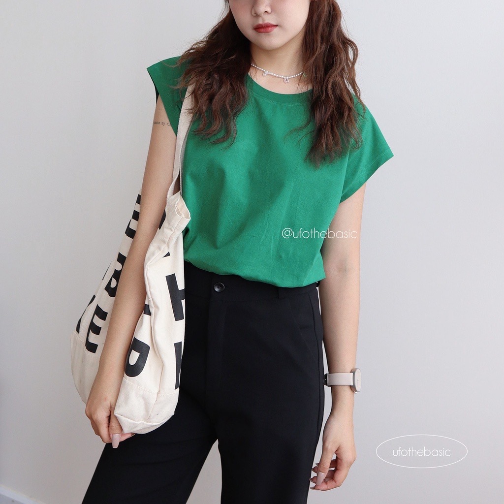 [Nhập LAZLOOK99 GIẢM 100K/500K] Áo thun cotton cổ tròn tay hến - Sleeve-less Top - by ufo.thebasic