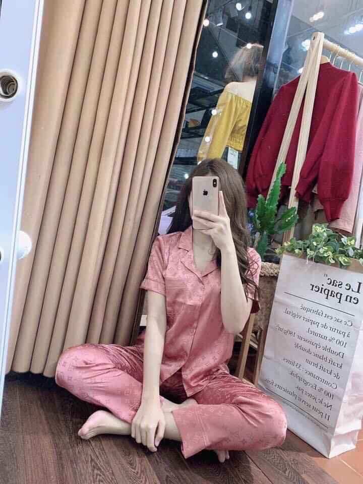 Bộ lụa satin áo cộc quần dài, bộ đồ sau sinh
