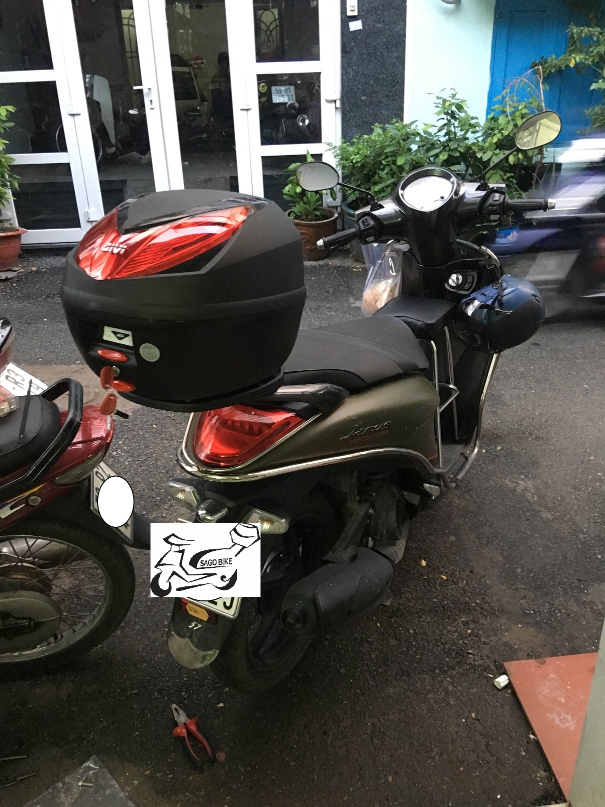 [HCM]Thùng givi E250N 25 lít chính hãng