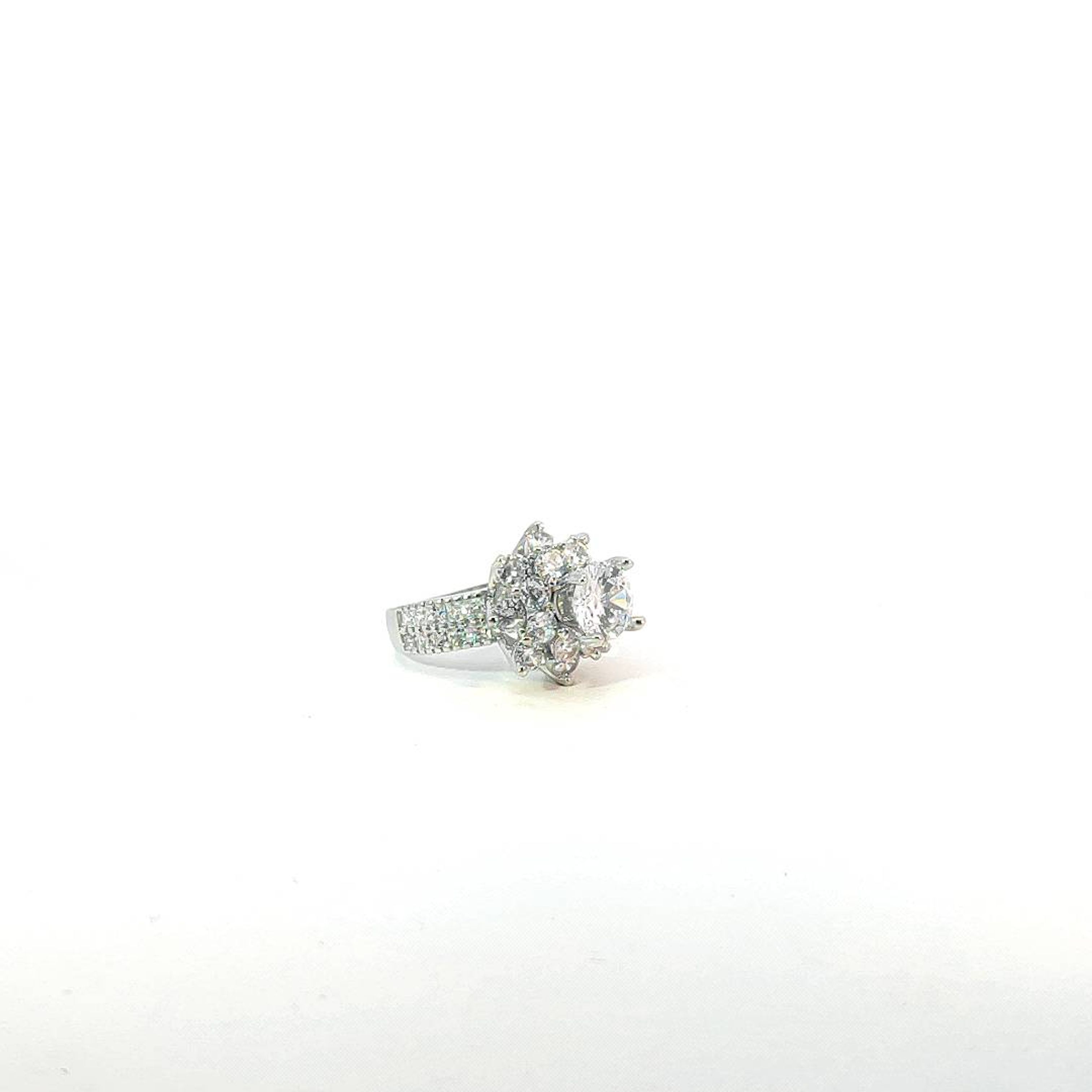 [HCM]Nhẫn nữ UHA mạ vàng 18K N454157