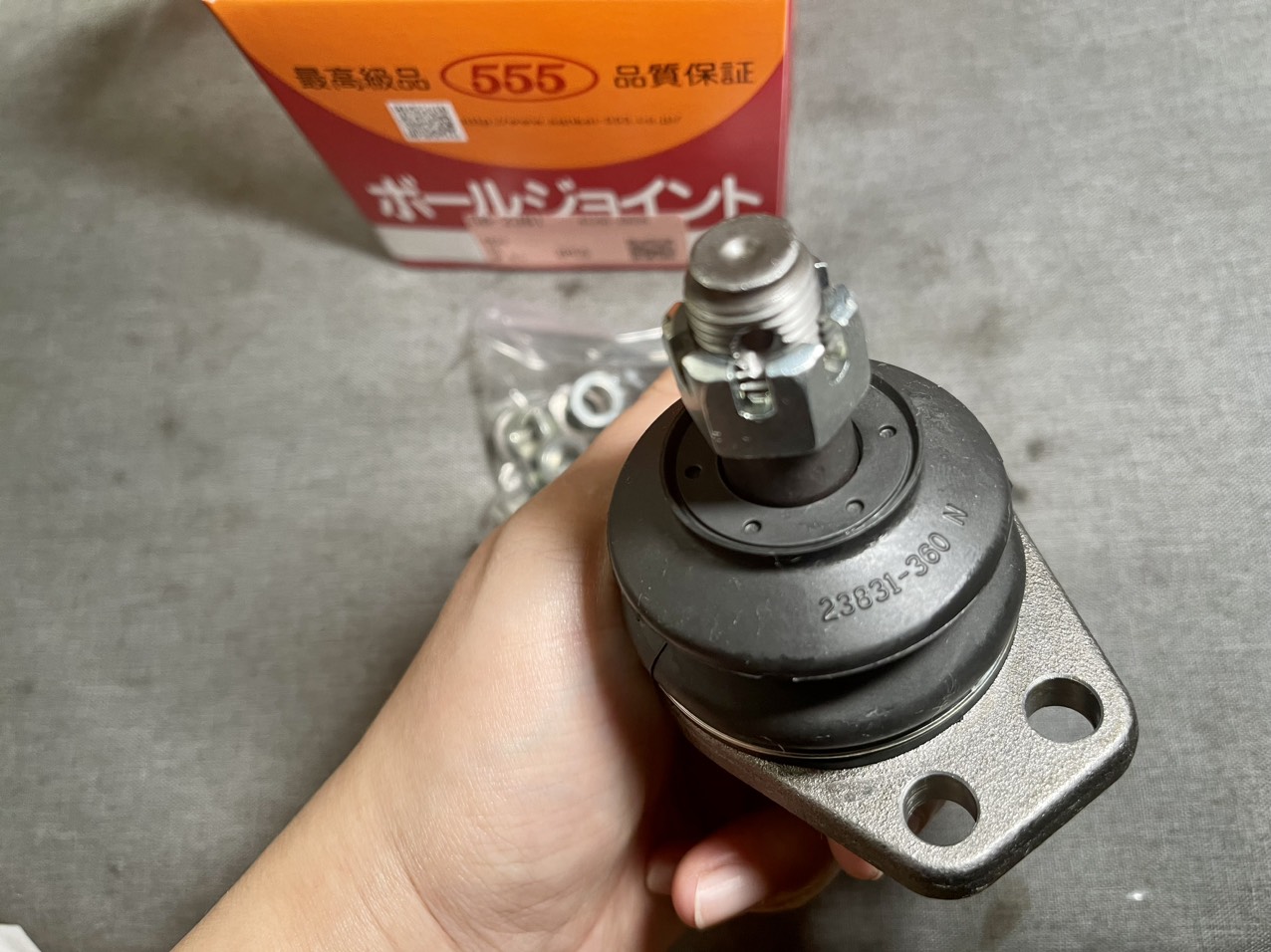 ROTUYN TRỤ TRÊN TOYOTA ZACE