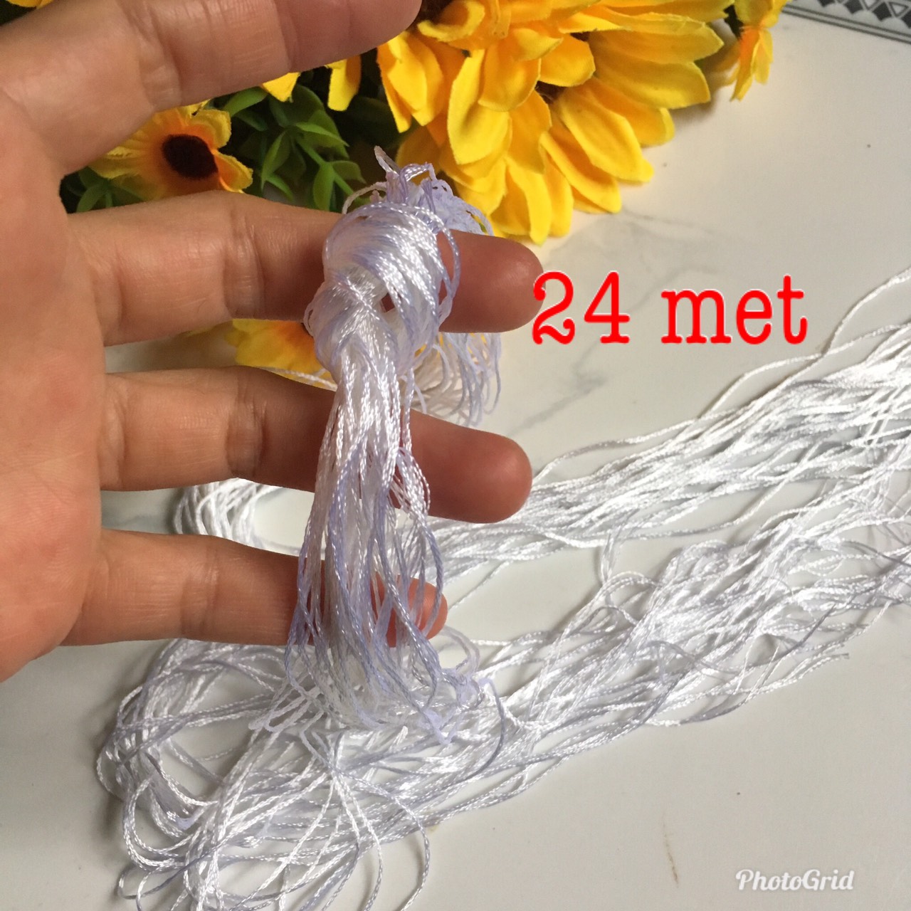 🌺 R Chỉ thêu TƠ BÓNG tone TRẮNG/ ĐEN 🌿🌺