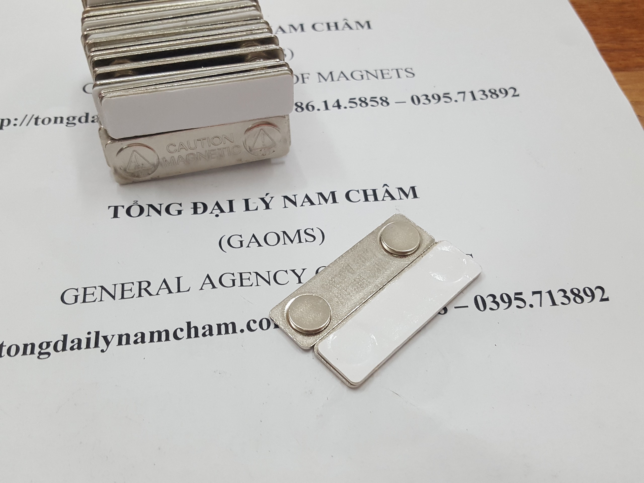 10 cái nam châm thẻ tên 2 nút dài
