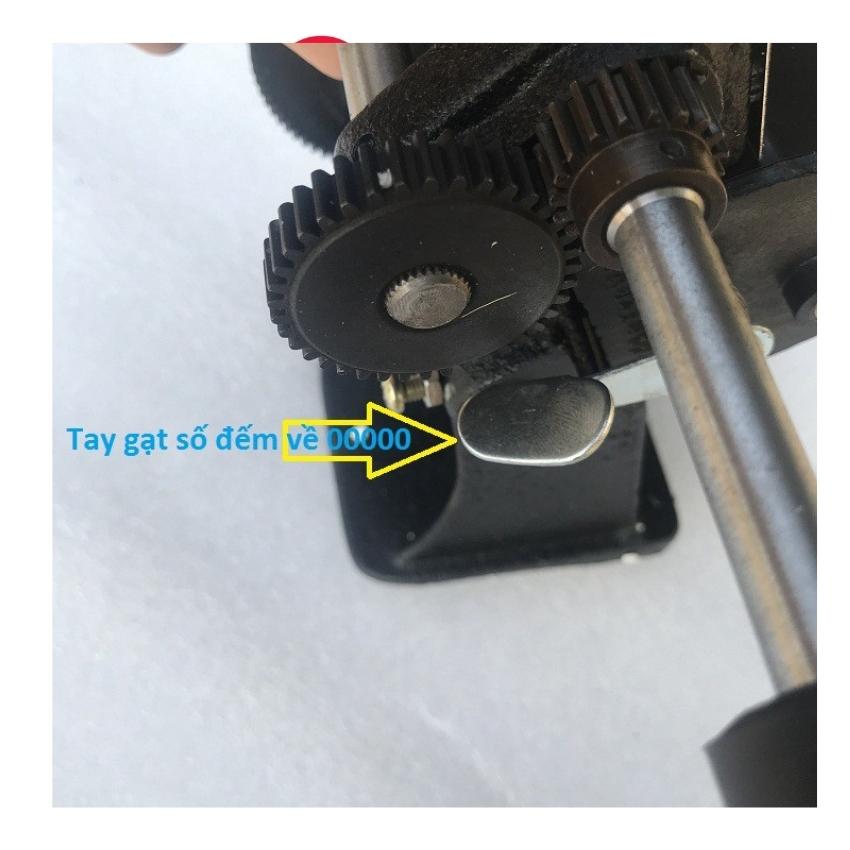 Máy cuốn dây đồng