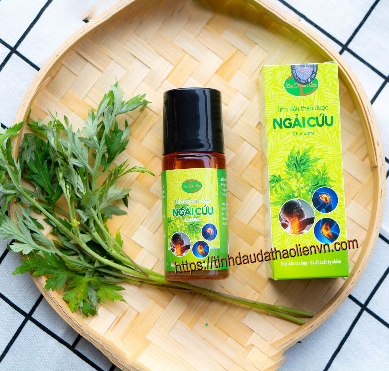 Tinh dầu thảo dược Ngải cứu Dạ Thảo Liên 50ml - Đau mỏi cơ bắp, đau nhức xương khớp