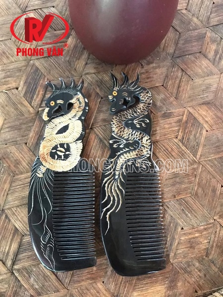 Lược chải tóc sừng trâu trạm hoa văn