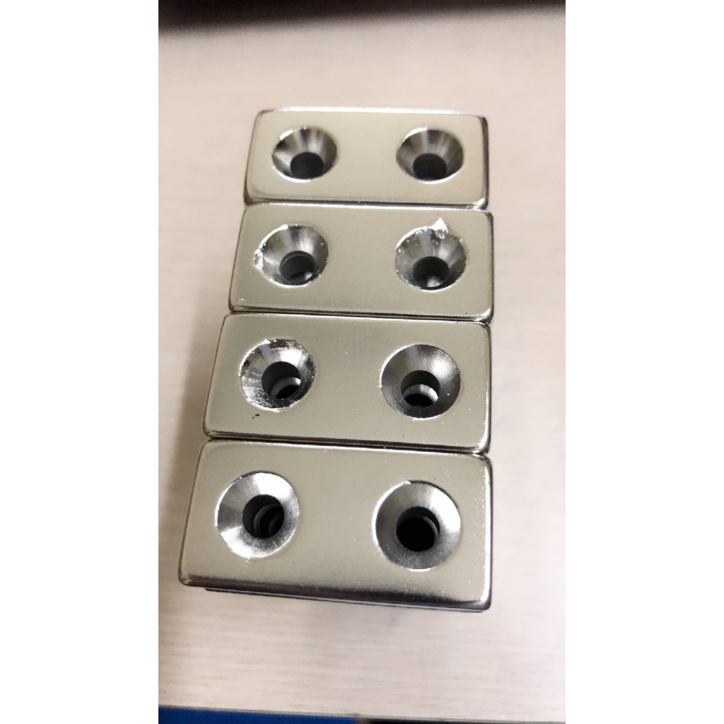 NAM CHÂM TRẮNG CHỮ NHẬT 2 LỖ VÍT KT 40 x x20 x10mm