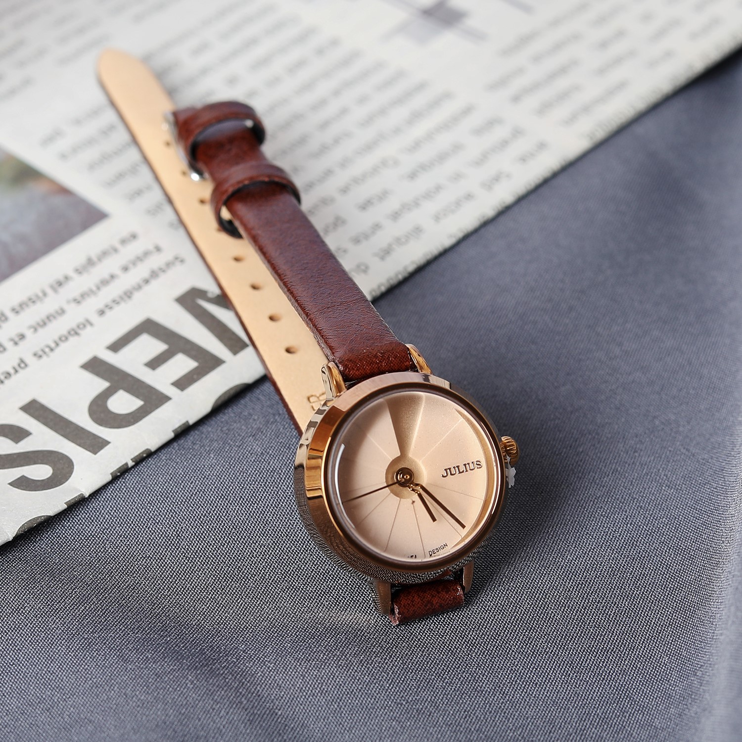 JULIUS OFFICIAL | Đồng hồ nữ JULIUS JA979 dây da (nâu)