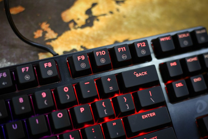 Phím cơ DareU EK880 RGB Black Red Switch BH 2 năm