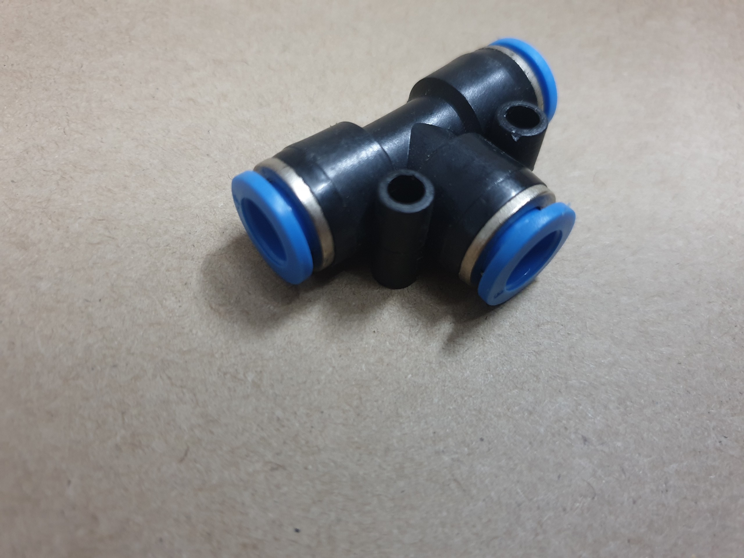 Nối ống phun sương chữ T 8mm