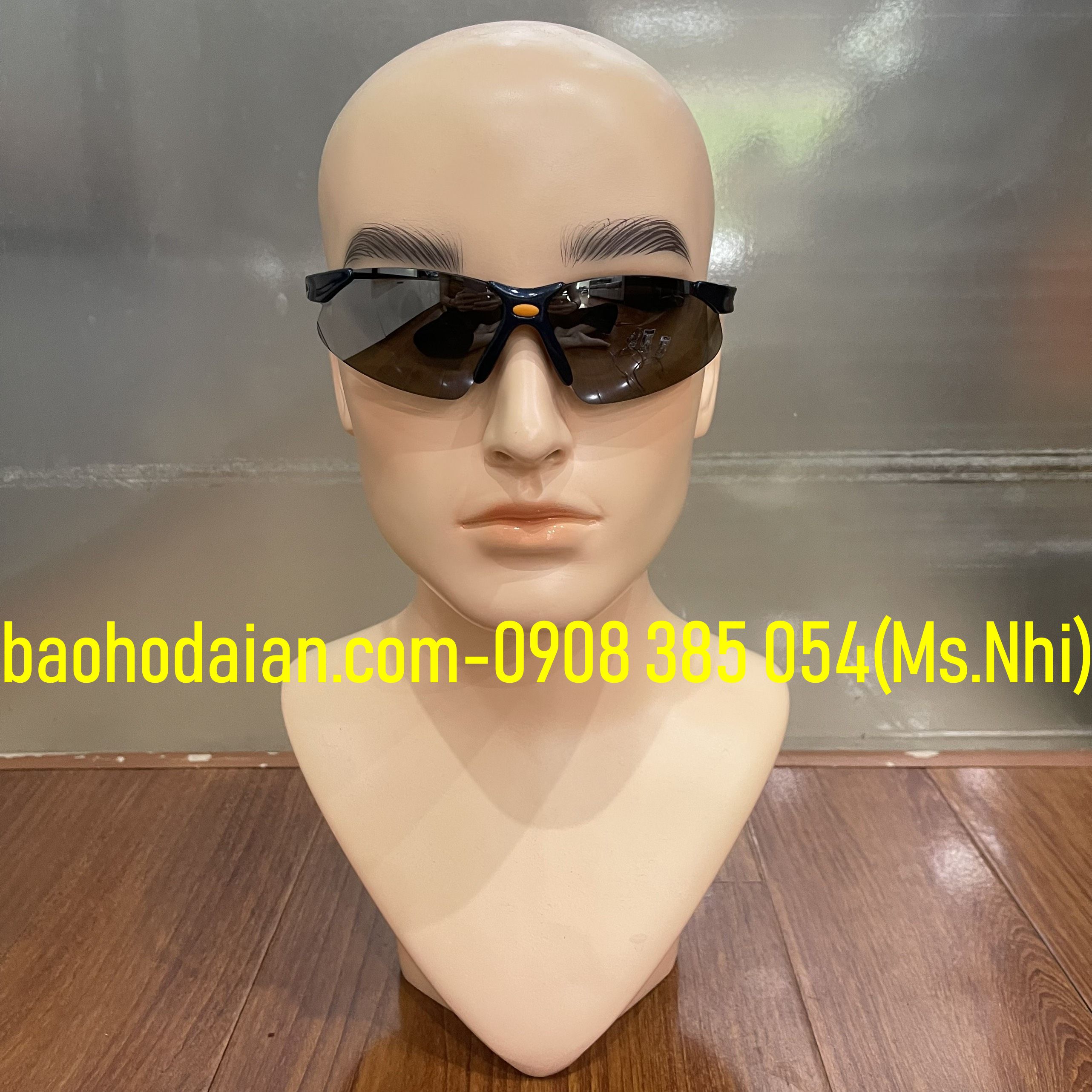 Kính bảo hộ Kings KY 314B chống bụi, chống đọng sương, chống UV- Hình thật, có sẵn