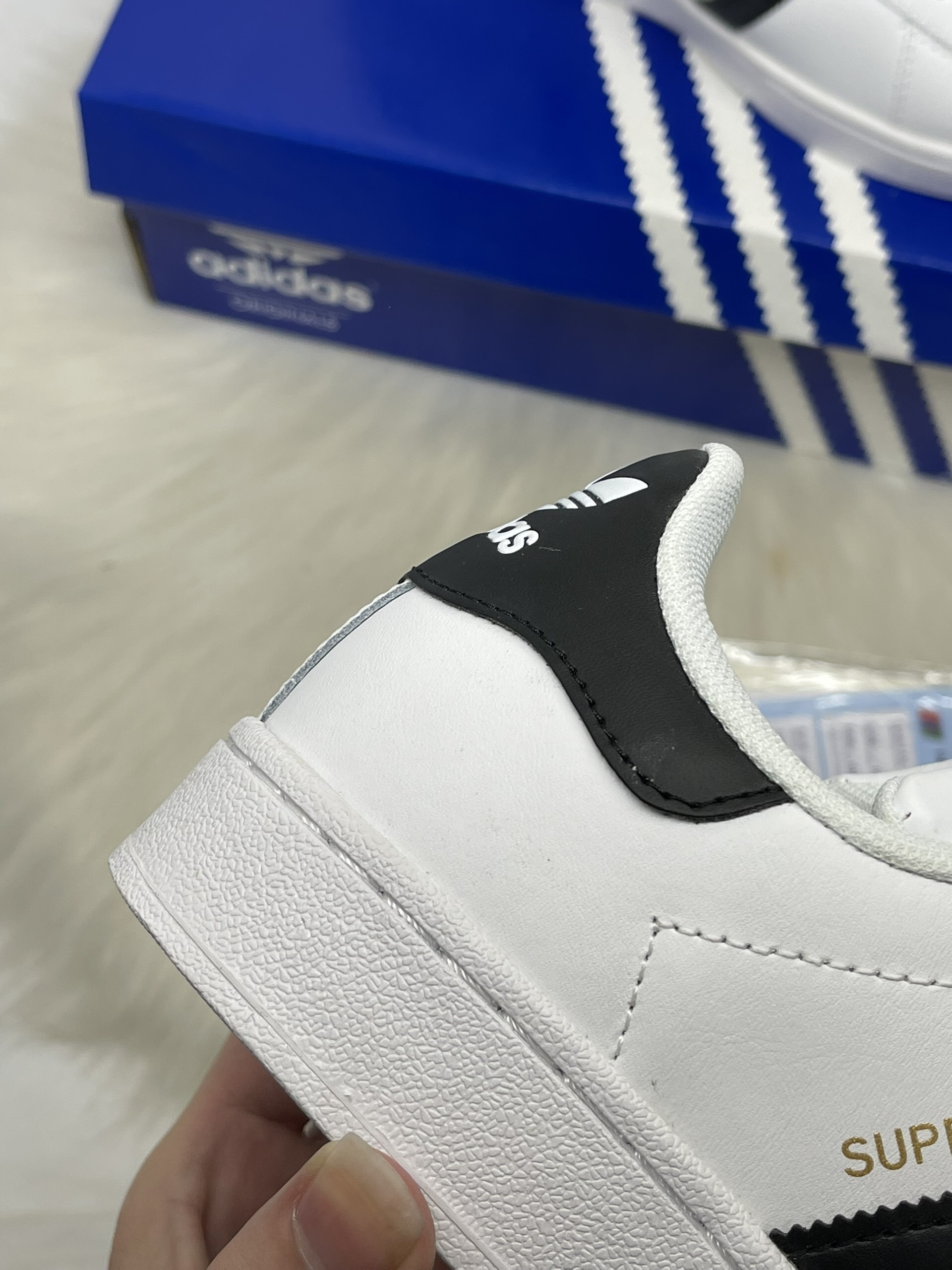 Giày Sneaker Nam , Nữ Mũi Sò Team Vàng SC
