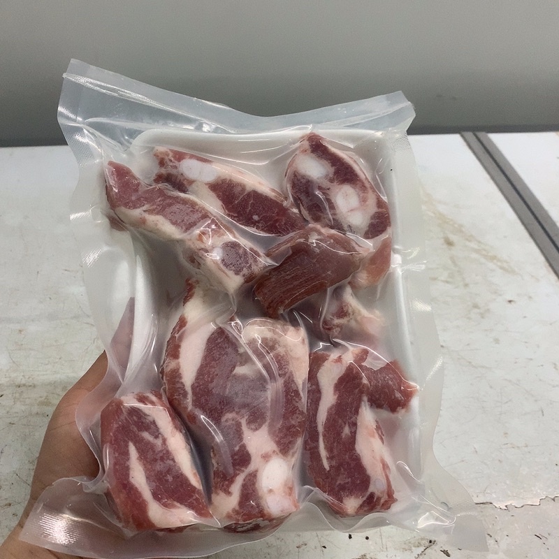 Sườn sụn heo non cắt khúc 900g (giao tphcm)