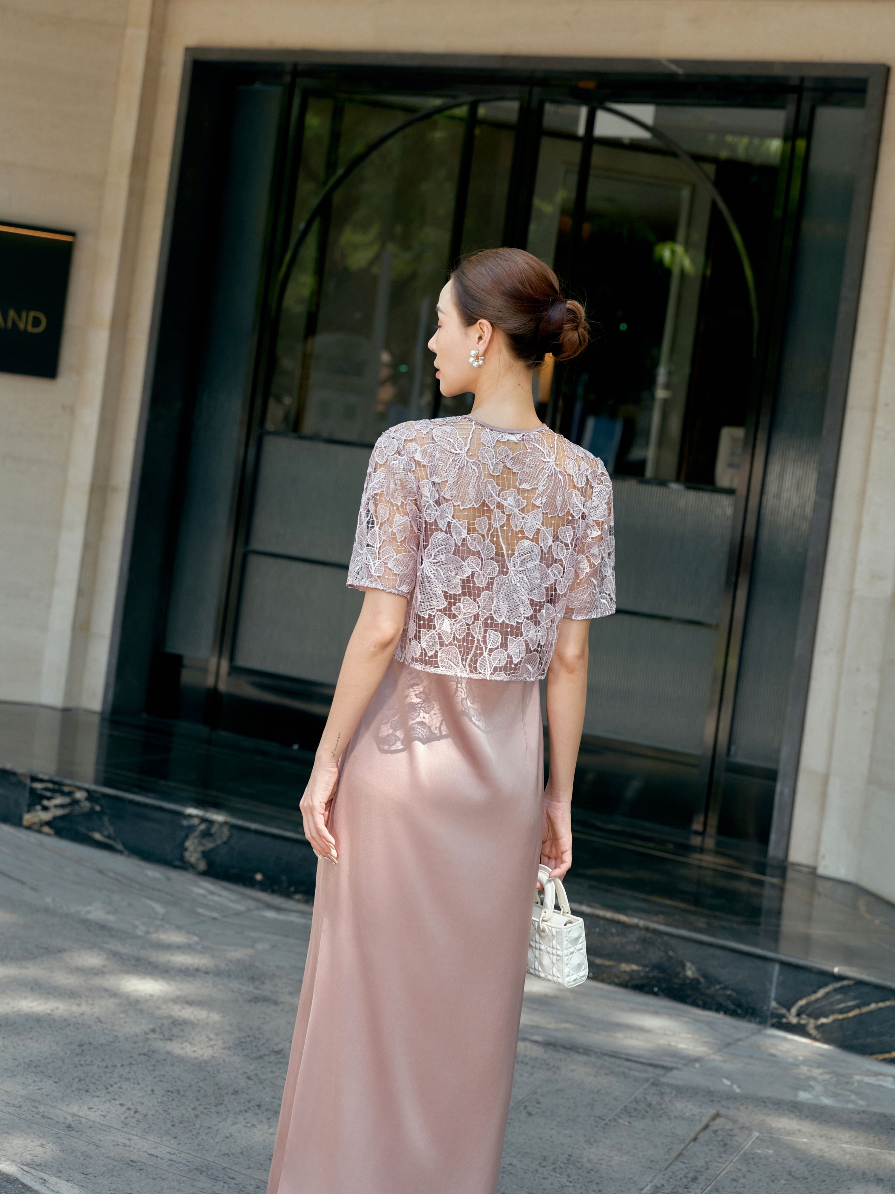 Set đầm lụa áo khoác ren Mauve Poem dress