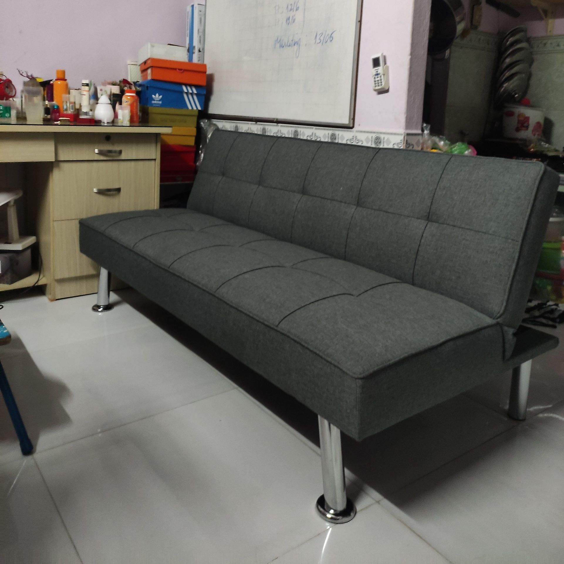 Sofa bed . Sofa giường . Màu xám đậm. Chất liệu vải