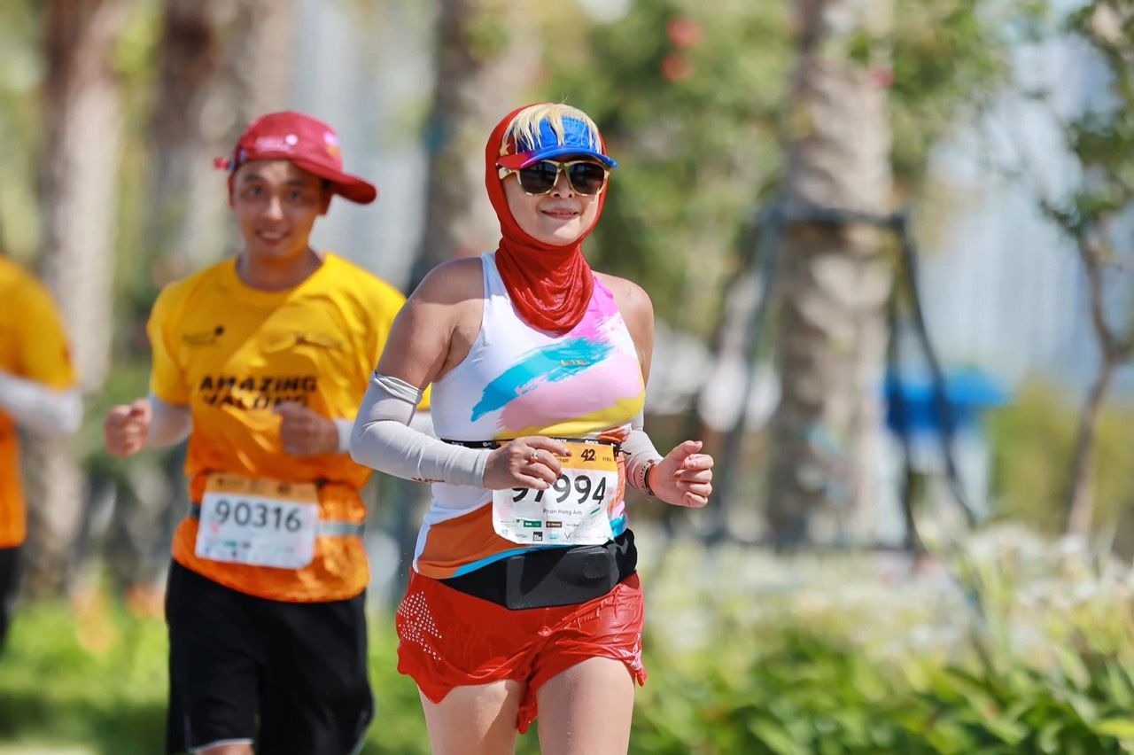 ÁO SINGLET CHẠY BỘ NAM/NỮ UTO