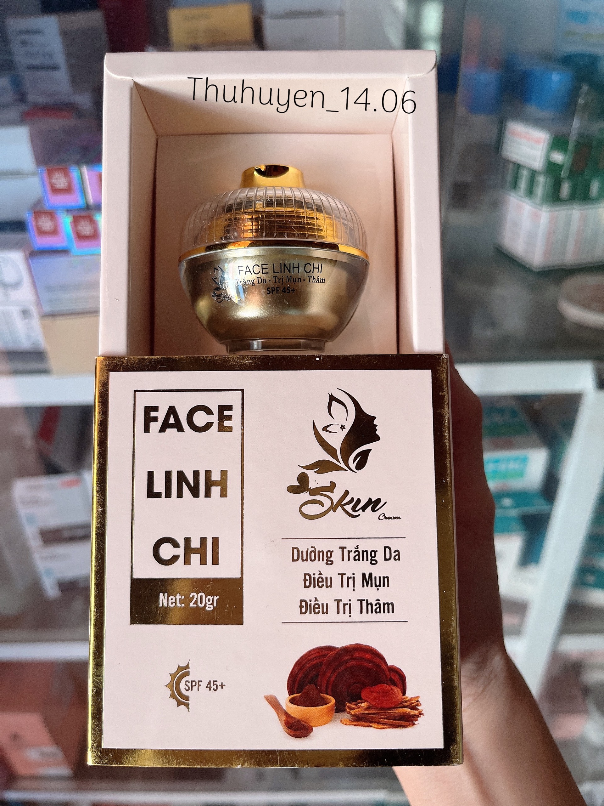 Kem face linh chi