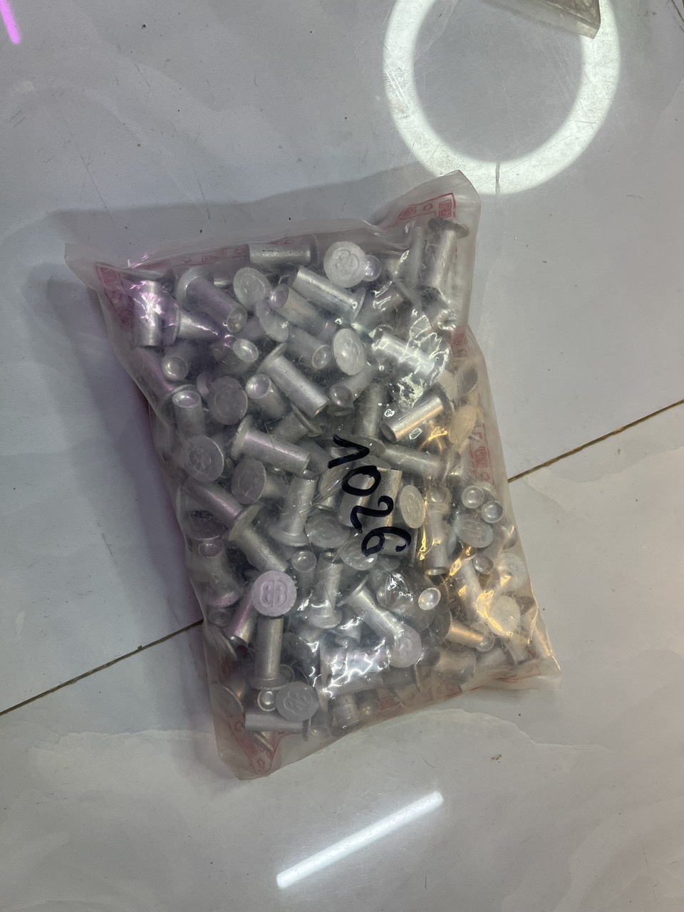 Đinh tán má phanh 1kg phi 6 7 8 10