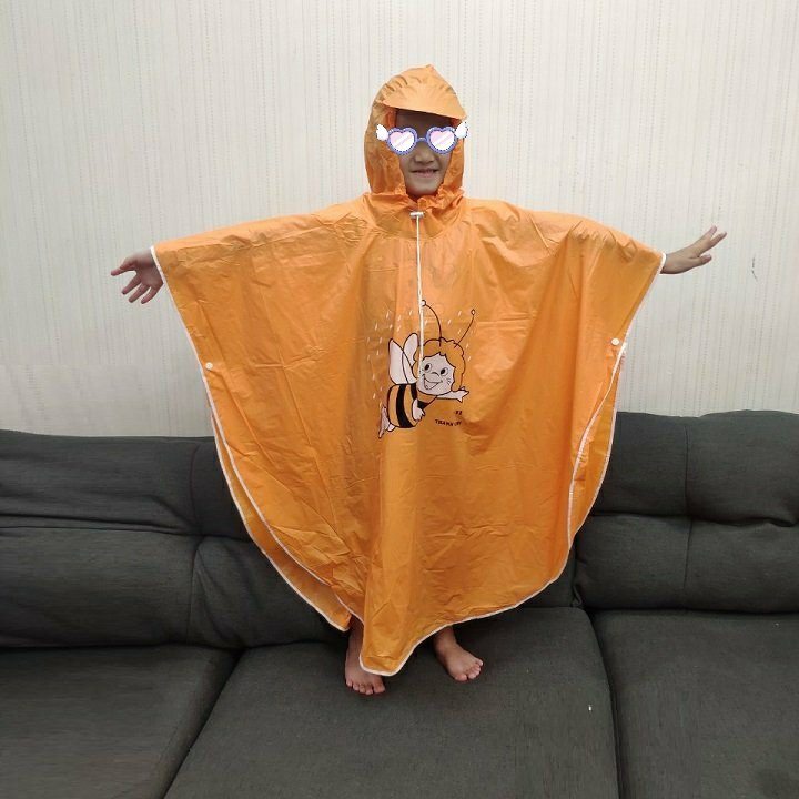áo mưa cho bé - áo mưa cánh dơi cho bé