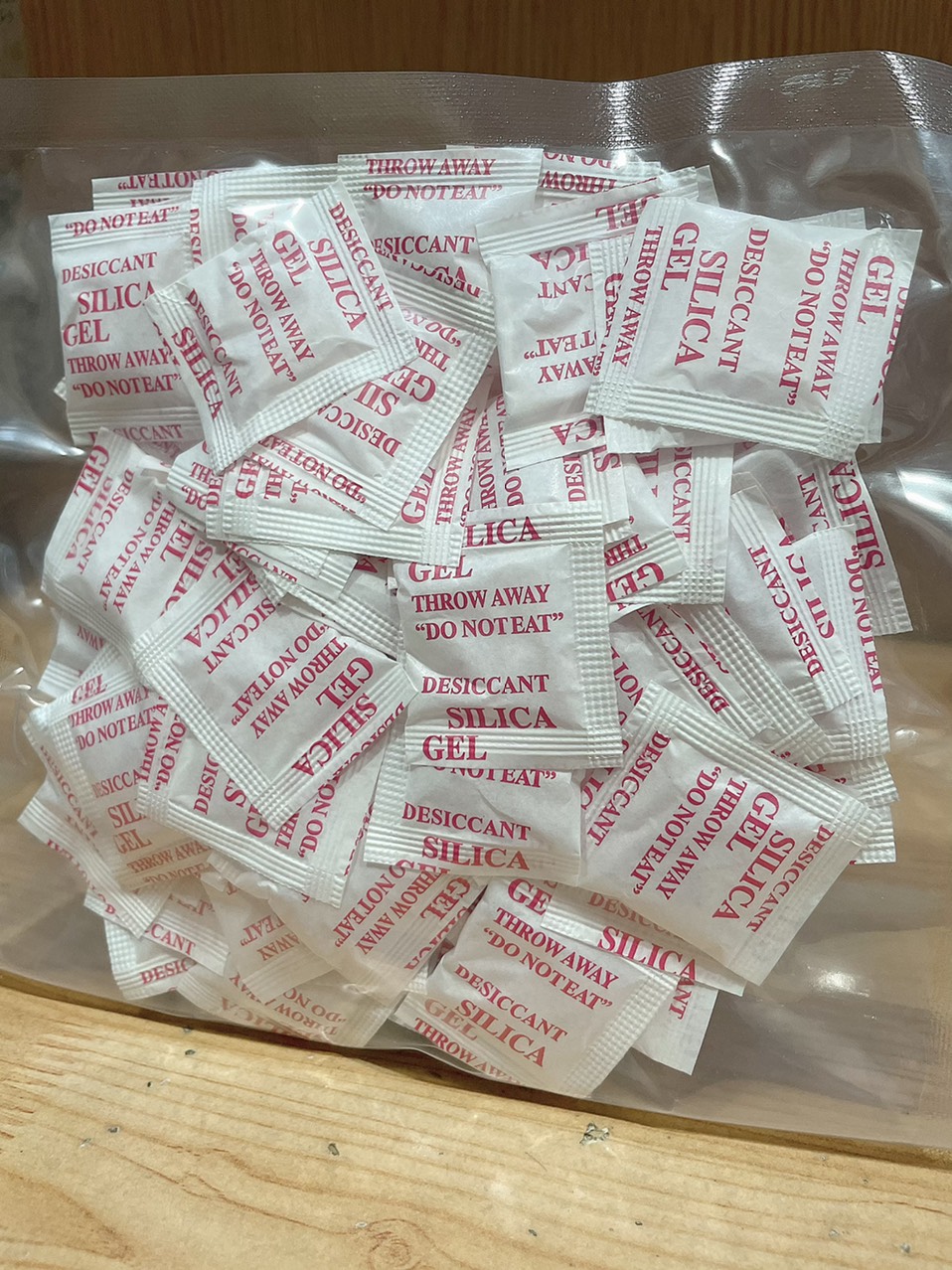 Gói hút ẩm 1gr đỏ(Túi 100gram)