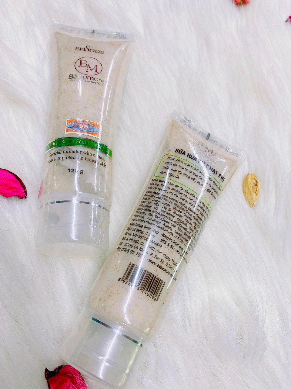 [HOT] SỮA RỬA MẶT HẠT MƠ (Scrub Foam Cleansing White)