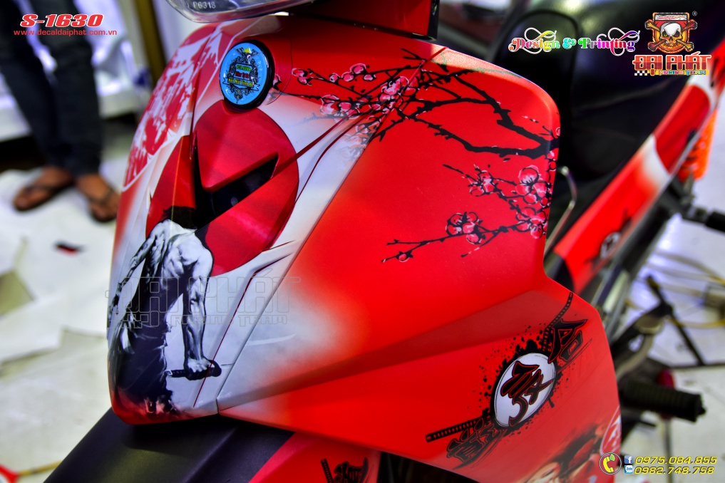 Tem Trùm Xe Sirius Samurai Đỏ Đen Trắng
